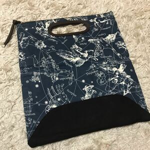 And A 牛革使用クラッチバッグ　PATTERNED ALL OVER BAG アンドエー