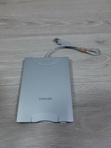 ★☆TOSHIBA　USB接続 3.5インチ FDDユニット PA2680U ☆★