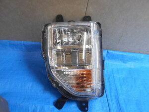 美品 B34A ekクロススペース 左フォグユニット KOITO114-2377A LED 5961