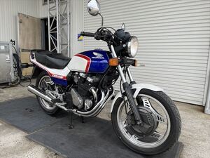 CBX550F PC04型 青白47908 ホンダ 程度良好.エンジン実働!吹け上がり良好!現状販売.要整備/輸入新規.国内未登録/愛知県豊橋市/970Z