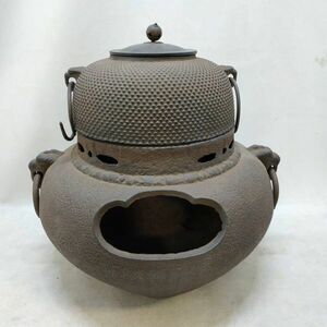 ◇ 風炉釜 茶釜 鉄釜 3つ足 茶道具 伝統工芸 アンティーク 古美術 骨董品 USED品 ◇ 名C93671