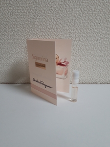 Ferragamo サルヴァトーレ フェラガモ シニョリーナ オーデパルファム☆サンプル☆1.5ml