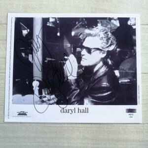 ダリル・ホール 直筆サイン入りフォト 生写真 Daryl Hall 1993 sony music daryl hall 美品 グッズ