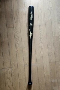 横浜ベイスターズ 25 村田修一選手 直筆サイン入り 実使用 バット支給品 MIZUNO 本塁打王