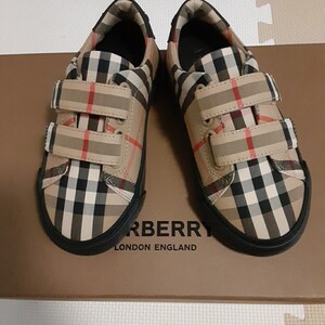 BURBERRYチルドレンスニーカー16.5センチ