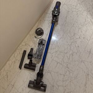 dyson(ダイソン)DC45 掃除機 充電式掃除機 サイクロンコードレスクリーナー 家電 ※カーボンファイバーブラシ欠品※①