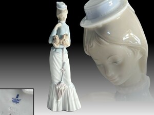 60609 LLADRO リヤドロ フィギュリン 置物 子犬を抱く貴婦人 箱無 