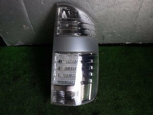 akurudepa H19年 ヴォクシー DBA-AZR60G 右 テール ランプ ライト 81550-28460 ＬＥＤ ICHIKO 28-185