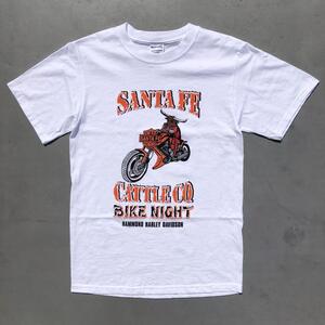 海外 USA 古着 一点物 卸 JERZEES SANTA FE CATTLE CO. BIKE NIGHTバイク系 Tシャツ Sサイズ ホワイト 白色 ハモンド ハーレーダビッドソン