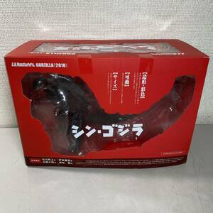 d*★中古品　S.H.MonsterArts GODZILLA(2016) モンスターアーツ シン・ゴジラ フィギュア ★