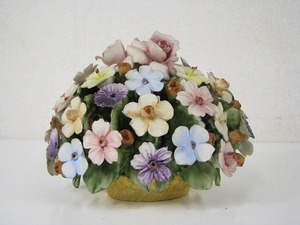 カポディモンテ　CAPODIMONTE フラワーバスケット　花かご　陶器　インテリア　イタリア製　現状渡し