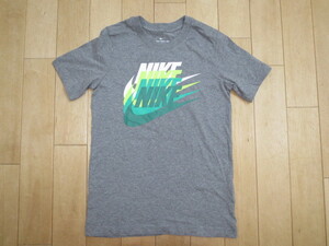 美品☆ナイキ☆nike☆Tシャツ☆140サイズ☆Sサイズ☆