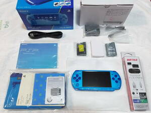 PSP-3000　スカイブルー マリンブルー　かなり綺麗な美品　バッテリー2個付き　バリューパック　USBケーブルは、新品、未使用 全11点セット