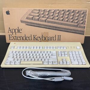 UTS742 Apple Extended Keyboard Ⅱ アップル 拡張キーボードⅡ 本体 キーボードケーブル 保証書 箱付き Mac 動作未確認 現状品