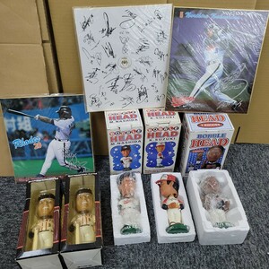 11。プロ野球フィギュアまとめ売り フィギュア サイン色紙 近鉄ブァッファローズ ジャイアンツ 清原和博 鈴木啓示 梨田昌孝 タフィローズ