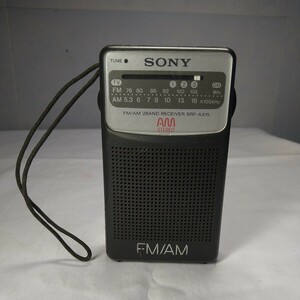 n-1429◆ SONY ポケットラジオ SRF-AX15 ジャンク パーツ取り FM AM ソニー◆状態は画像で確認してください