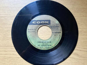 Fitz Vaughan Bryan And His Orchestra(Cook) Teensville / Hi, Teens　Very rare killer Calypso!