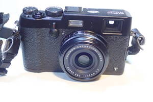 ＦＵＪＩ　富士フィルム　Ｘ１００Ｔ　黒　フード、シューケース付き