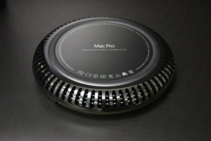 当日発送 Mac Pro Late 2013 A1481 ボトム インレット 底蓋 中古品 1-426-1