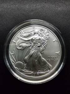 美品　記念コイン　アメリカイーグルコイン　純銀製 2017 AMERICAN EAGLE ONE OUNCE SILVER UNCIRCULATED COIN