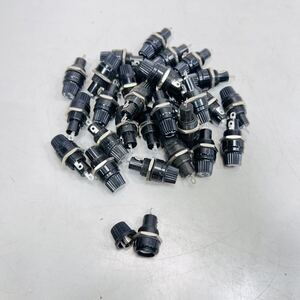 【250110-70】まとめて　ヒューズホルダー 電源 配線 250V/5A以下 30mm パネル取付タイプ 取付穴径φ15.1 