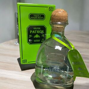 【新品】パトロン シルバー 40％ 750ml 箱入り テキーラ メキシコ　PATRON SILVER TEQUILA