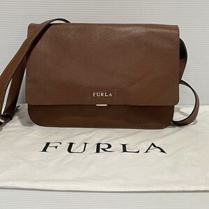 T 229◆ ほぼ未使用 FURLA フルラ ショルダーバッグ 牛革 フラップ式 シボ革 シュリンクレザー