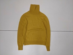 16．ユニクロ UNIQLO cashmere カシミヤ100 カシミア100 タートルネックニットセーター サイズS 黄色 x101