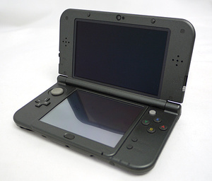 【中古】任天堂 Newニンテンドー3DS LL メタリックブラック 本体のみ 液晶画面いたみ [管理:1350012167]