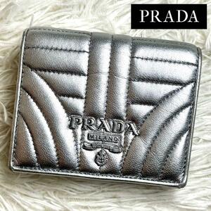 ≫希少品≪ / PRADA プラダ ダイアグラムコンパクトウォレット 二つ折り財布 ナッパインプントゥーレ シルバー 1MV204 CROMO