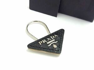 ■極美品■ プラダ PRADA プラダ サフィアーノレザー キーホルダー キーリング チャーム ブラック系×シルバー系 AH2252sZ