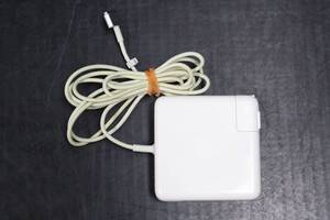 G4445 & Apple 85W MagSafe2 Power Adapter A1424 アップル ACアダプタ MacBookPro用 電源アダプタ(訳あり：写真6枚目参考)