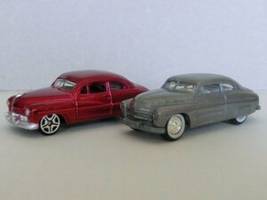 1949 マーキュリークーペ 1/64　モーターマックス（ワインレッド）＆ジョニーライトニング（クリア仕上げ）