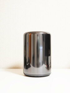 Mac Pro 2013 本体