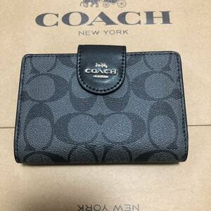 未使用品　coach 二つ折り財布　1