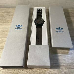 新品未使用 adidas 腕時計 Black/Branch/Orange