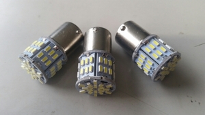 24Ｖ　Ｓ25　ＬＥＤ　1206チップ　　54ＳＭＤ　眩しい光　シングルホワイト　３個セット　トラック　船舶などにも！