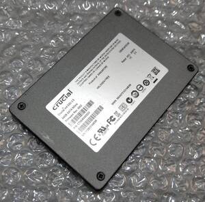 【中古パーツ】2.5 SATA SSD 1台　正常 crucial M4-ST064M4SSD2 64GB 使用時間90H■SSD6097