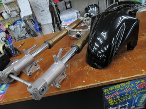 カワサキ　ZXR400　年式不明　倒立フロントフォーク＆フェンダーセット