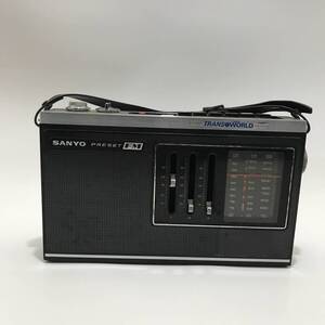 ジャンク サンヨー SANYO プリセット3局FM 3バンドラジオ 13F-B77 ケース付き レトロ アンティーク ★K2902Z