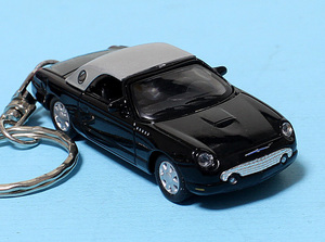 ★☆FORD Thunderbird☆フォード サンダーバード☆レトロ バーズ☆11代目☆2002☆ミニカー☆キーホルダー・アクセサリー☆★