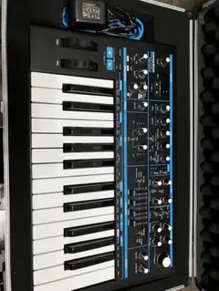 NOVATION Bass Station Ⅱ 【別売りハードケース付き】