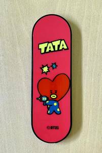 BTS　BT21 TATA タタ- BTS V（ヴィ）スライド式スマートフォンホルダー　〜スマホスタンドとしても〜　未使用