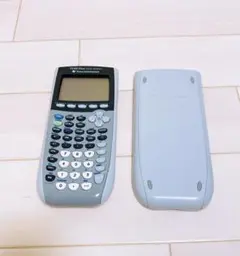 グラフ関数電卓　TEXAS INSTRUMENTS TI-84 Plus プラス