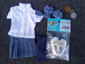 制服半袖　 MDD？