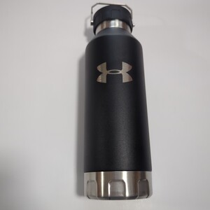 ☆日本未発売　 ステンレスボトル　THERMOS　UNDER ARMOUR　アンダーアーマー　 水筒 保冷　トレーニング　野球　バスケット　アメフト　