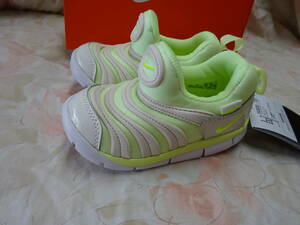 ★新品 NIKE DYNAMO FREE TD 12 cm X4