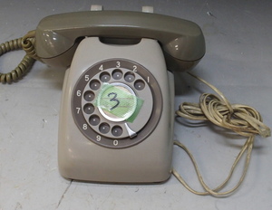 新着・昭和レトロ 　色彩電話機　 600-A2 日本電信電話公社　お宝　コレクション品　（黒電話）