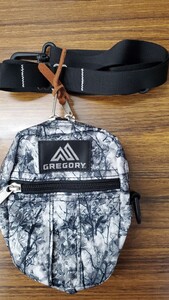 室内保管品 紙タグ処分GREGORY グレゴリー QUICK POCKET SクイックポケットS 白灰黒迷彩色 ツリーラインカモ キャンプフェス登山散歩小物入