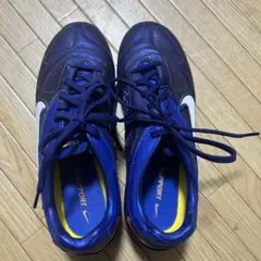 NIKE サッカーシューズ　21㎝